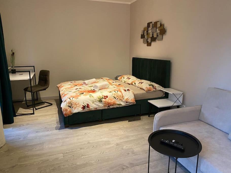 Garden Apartment Karolina Острава Экстерьер фото