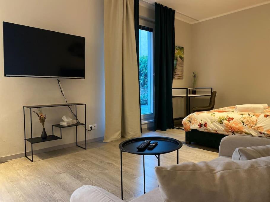 Garden Apartment Karolina Острава Экстерьер фото